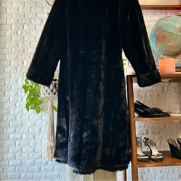 Vintage Marvin Richards Long Black Plush Faux Fur Overcoat Reversible Nylon Coat - Picture 8 of 9